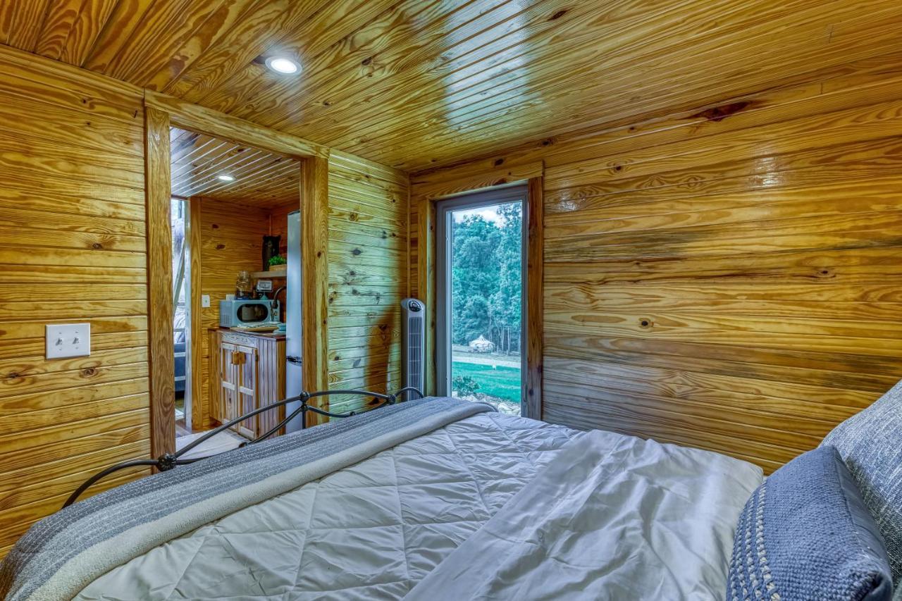 The Gemini-A Dreamy, Waterfront Tiny Cabin Rogersville Exterior photo